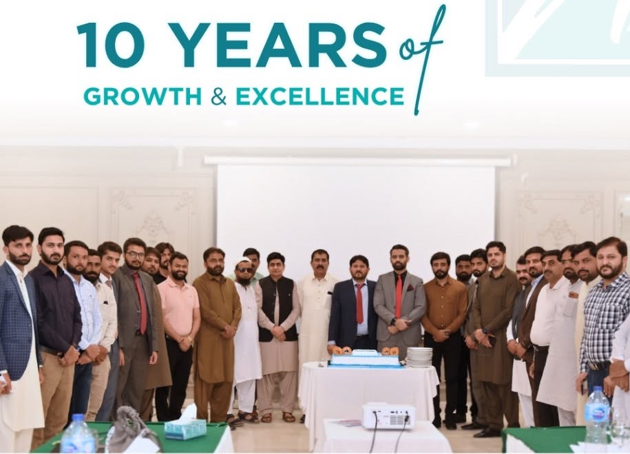 The Meezab Z. International field and technical team